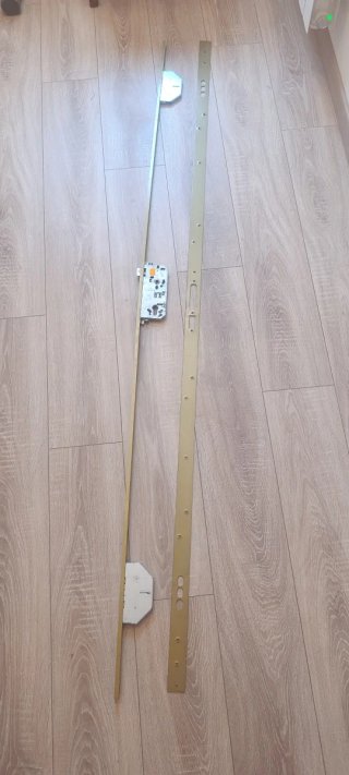Cerradura seguridad puerta entrada