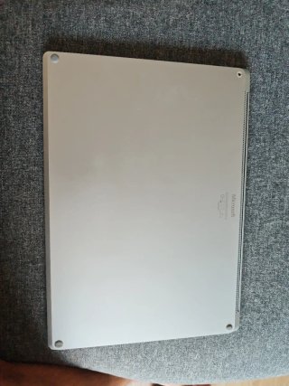 Microsoft Surface Laptop 3 Ryzen 5 8GB RAM Plata