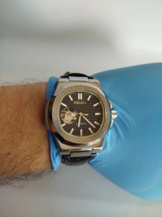 Reloj Seiko Mod Nautilus Open Heart Automático