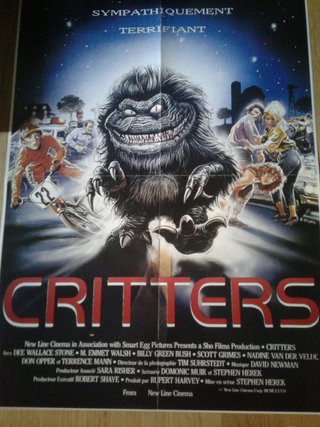 Revista y póster critters