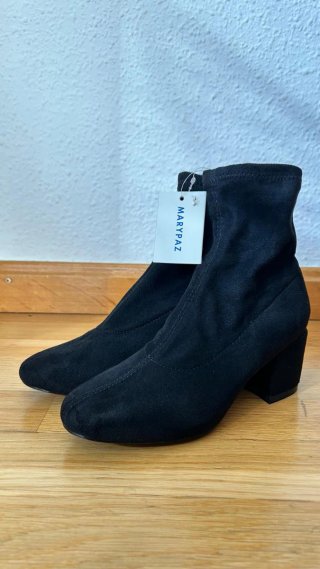 Botines de terciopelo negros