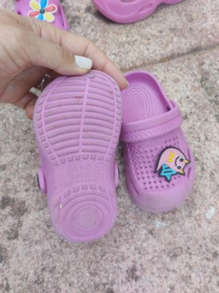 Sandalias Niña Rosas Flores y Pájaros
