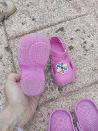 Sandalias Niña Rosas Flores y Pájaros