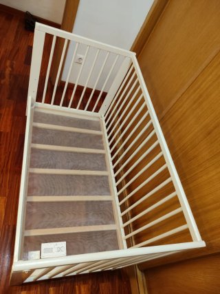 Cuna / cama blanca para bebé ikea