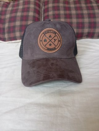 Gorra Trucker Enjoy Life Gris