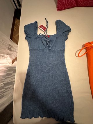 Vestido Guess azul con fruncido