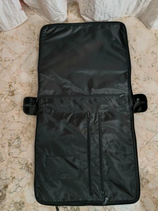 Porta abiti da viaggio nero