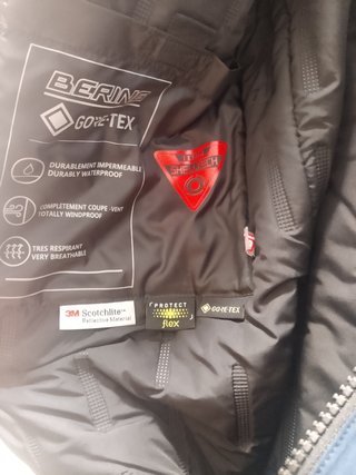 Chaqueta Gore-Tex Moto Azul Marino