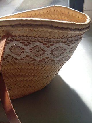 Bolso de paja con macramé