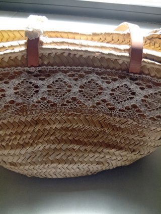 Bolso de paja con macramé