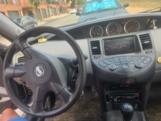 Nissan Primera 2003