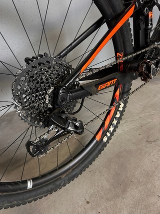 Bicicleta Montaña Doble Suspensión Giant xL