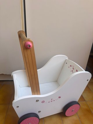 Carrito andador madera Goula muñecas