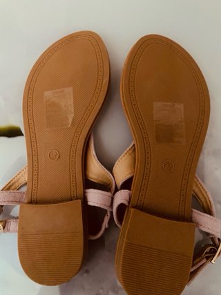 Sandalias planas rosas sin estrenar