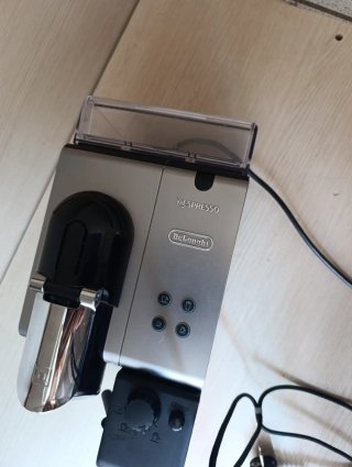 Macchina Caffè Nespresso DeLonghi Lattissima
