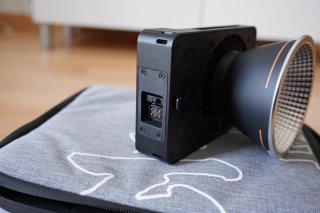 Foco led Zhiyun Molus X100 Combo