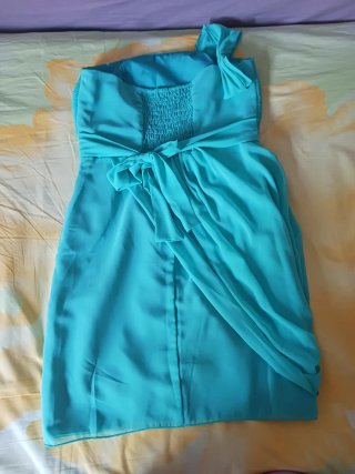Vestido de fiesta azul verdoso