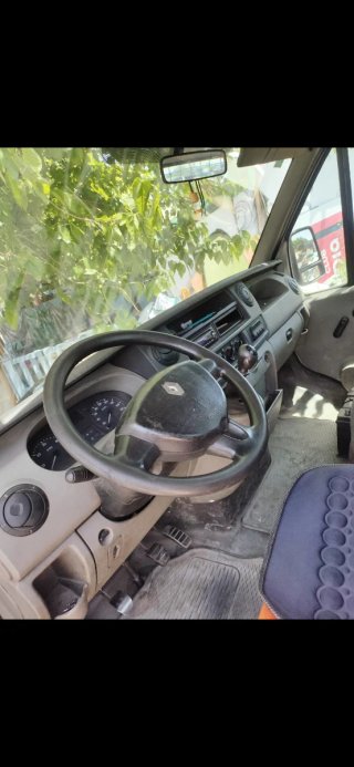 Hola buenas vendo camión Renault máster