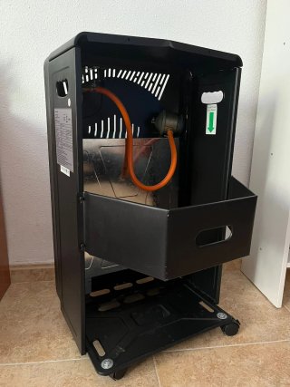 Estufa de Gas Cecotec - Plgable - ReadyWarm 4200W