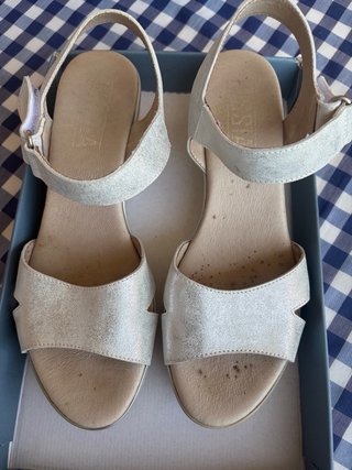 Sandalias Kissia Plateadas Talla 38