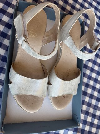 Sandalias Kissia Plateadas Talla 38