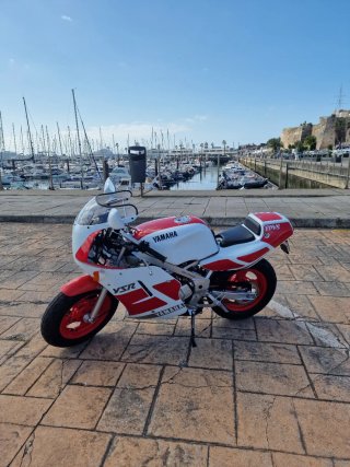 Yamaha YSR 50 Restaurada