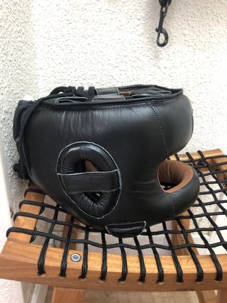 Casco Boxeo Leone con Barra protectora