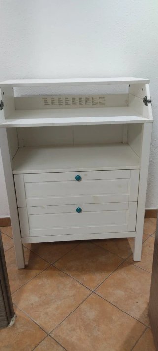 Cómoda SUNDVIK con cambiador blanca