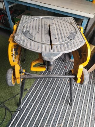 Ingletadora DeWalt D27107