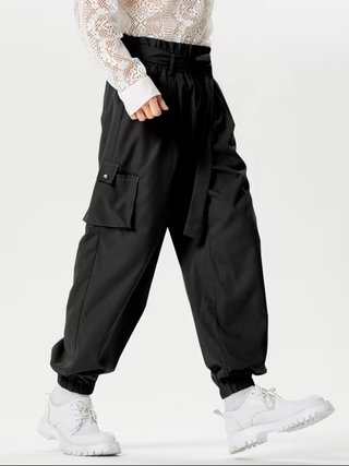Pantalón cargo negro elástico talla S con cinturón