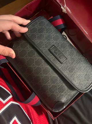 Bandolera Gucci Negra muy usada