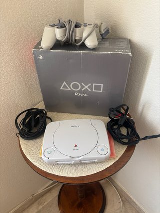 2x PlayStation 1 (PS1) Bianche 1 play due