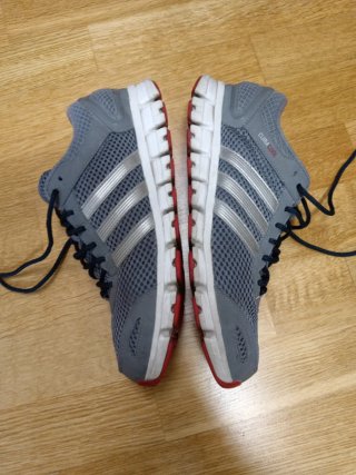 Scarpe Adidas uomo Nr. 44,2/3 tempo libero
