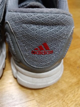 Scarpe Adidas uomo Nr. 44,2/3 tempo libero