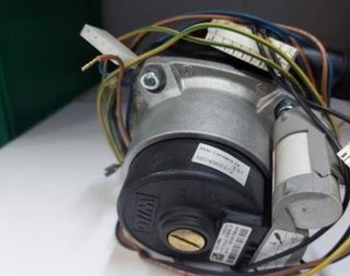 BOMBA RECIRCULADORA DE AGUA CALDERA "COMPROBADA"