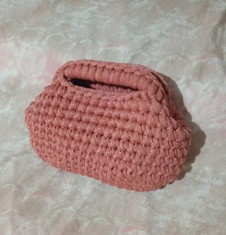 Borsetta clutch uncinetto rosa