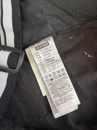 Pantaloncini da sci neri con bretelle da uomo