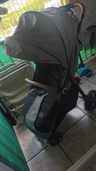 Silla de coche Kinderkraft + carro
