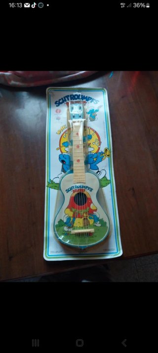 Chitarra giocattolo puffi peyo anni '80 Originale