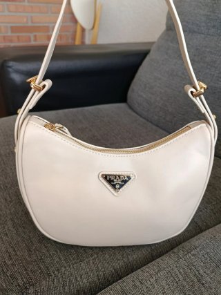 Bolso beige nuevo sin estrenar