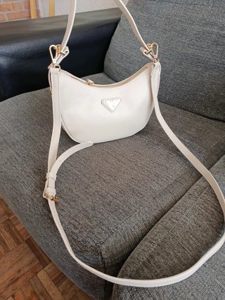 Bolso beige nuevo sin estrenar