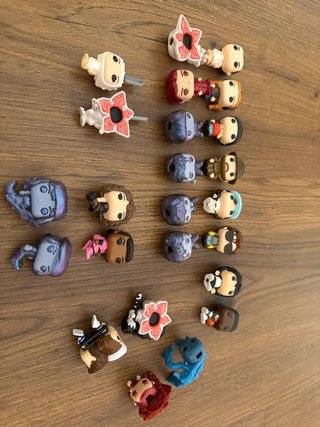 Colección Stranger Things Kinder Joy
