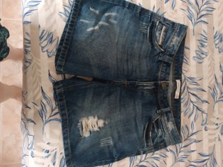 Pantalón Corto Vaquero Roto