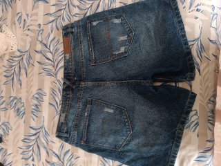 Pantalón Corto Vaquero Roto