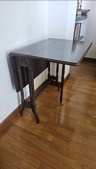 Mobile vintage in legno e metallo