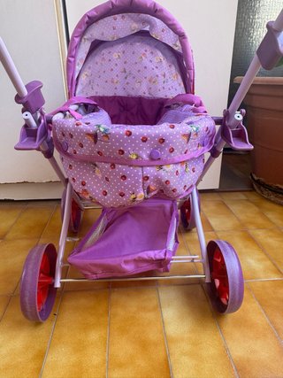 Carrito de muñecas La Abeja Maya