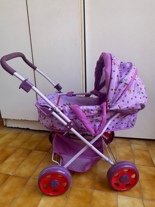 Carrito de muñecas La Abeja Maya