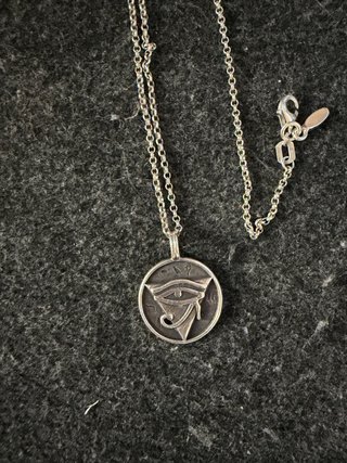 Collar TwoJeys Ojo de Horus Plata