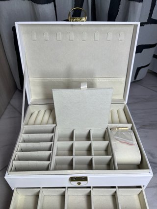 Portagioie Bianco 3 Livelli per tutti i gioielli