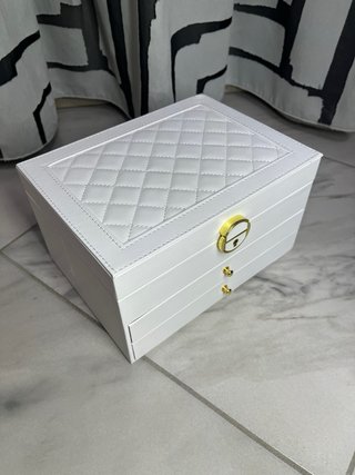Portagioie Bianco 3 Livelli per tutti i gioielli